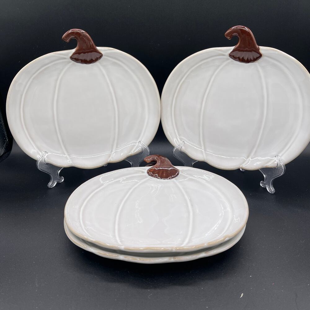 Crofton White Harvest Pumpkin Plate Set of 4